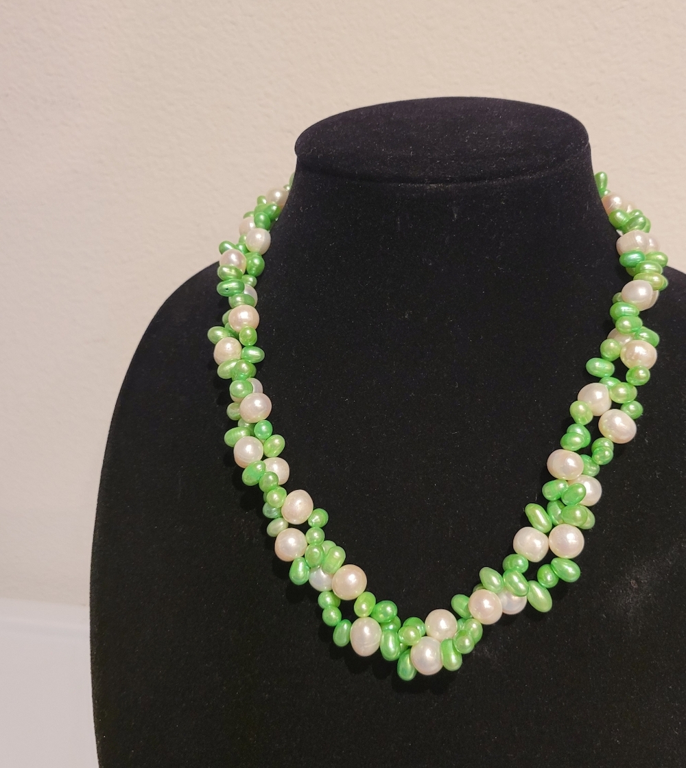 White Fresh Water potato Pearls Accented By Green Drop pearls necklace 20" New